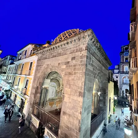 Palazzo Ammone - Sedil Dominova